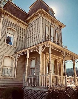 Bates Motel Universal Studios Back Lot, Hollywood, Ca