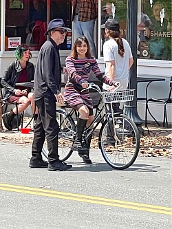 Tim Burton with Jenna Ortega